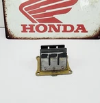 1990-1991 Honda CR125R Intake Cage Valve Reeds 14100-KZ4-700 Oem. Fixed Price $45.00.