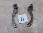 Yamaha XJ1100 Maxim Carburetor Body Top Brackets #19 1982 AP-273. Fixed Price $10.50.